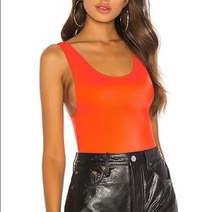 h:ours Moesha Bodysuit in Neon Orange